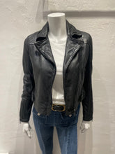Load image into Gallery viewer, Mauritius Bita RF Leather Jacket - Black