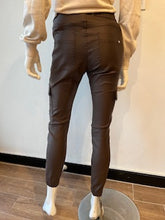 Load image into Gallery viewer, Gaya Cargo Flog Pants - Brown Domino