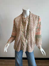 Load image into Gallery viewer, Maison Hotel - Vera Blouse - Cream - Light Forest