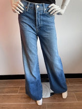 Load image into Gallery viewer, Mother - The Ditcher Roller Sneak - Heart Throb