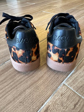 Load image into Gallery viewer, Back 70 Cloud P Sneaker - Leopard Black