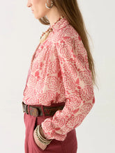 Load image into Gallery viewer, Maison Hotel - Dylan Blouse - Peonia Pink Martini