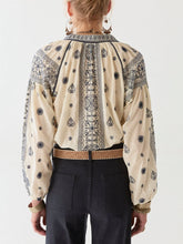 Load image into Gallery viewer, Maison Hotel - Stephanie Blouse - Sole Mio Off White