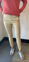 Load image into Gallery viewer, Shely Style Flog Pants - Gold Vegan Leather