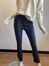 Load image into Gallery viewer, Flog Nansi Blue Snake flare - Navy Snake