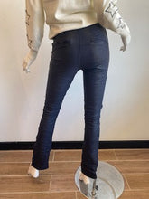 Load image into Gallery viewer, Flog Nansi Blue Snake flare - Navy Snake