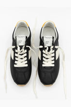 Load image into Gallery viewer, Oncept - Essex Sneakers - Black
