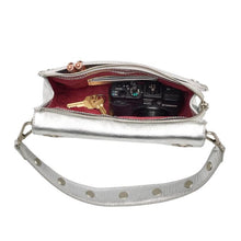 Load image into Gallery viewer, Hammitt - Montana Clutch Sml - Sidewalk Silver
