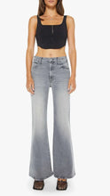 Load image into Gallery viewer, Mother Denim - The Hustler Roller Skimp - Catch Me Outside