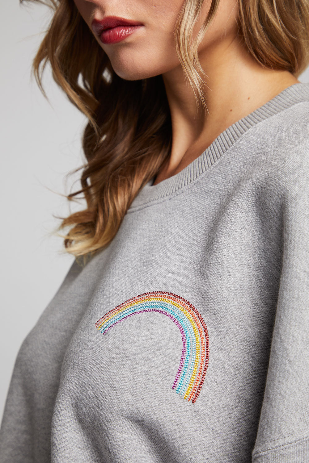 Chaser - Rainbow Pullover - Heather Grey – CAMI