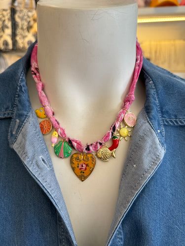 Mandriana - Vintage Bandana Necklace - Pink