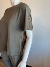 Load image into Gallery viewer, Lola and Sophie Hybrid Drop Shoulder top - Crew