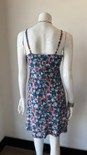 Load image into Gallery viewer, Viereck - Spark Dress - P.O.V