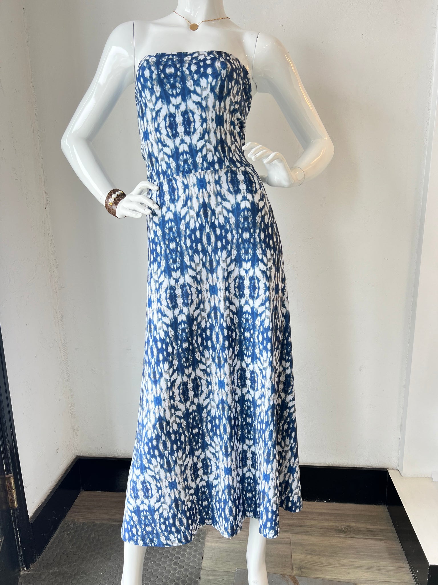 Viereck - Talent Tube Dress / Maxi Skirt - Easy X-Small Viereck - Talent Tube Dress / Maxi Skirt - Easy X-Small