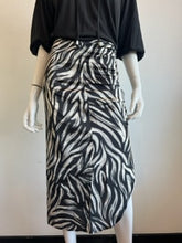 Load image into Gallery viewer, Allison NY - Vortex Midi Skirt - Black/Cream