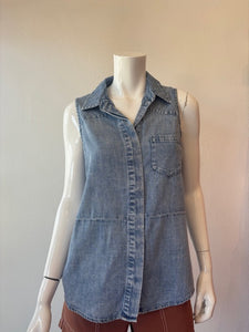 Billy T - Sleeveless Chambray Top - Blue