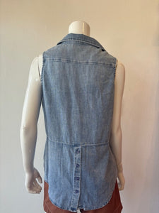 Billy T - Sleeveless Chambray Top - Blue