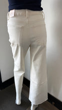 Load image into Gallery viewer, KUT - Meg High Rise Wide Leg - Ecru