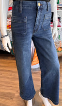 Load image into Gallery viewer, KUT - Meg Wide Leg w/ Patch Pockets - Cheerfully