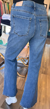 Load image into Gallery viewer, KUT - Stella Flare Pant - Wish