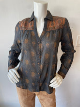 Load image into Gallery viewer, Maison Hotel - Louis Button Up Shirt - Dark Blue