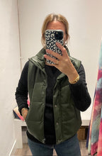 Load image into Gallery viewer, J Society - Vegan Puffer Vest - Pine