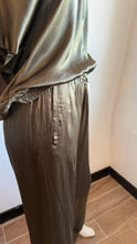 Load image into Gallery viewer, Bobi - Draped Wide Leg Pant - Troops