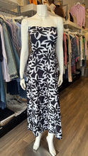 Load image into Gallery viewer, Viereck - Talent Dress/Skirt - Goalie