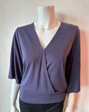 Load image into Gallery viewer, Veronica M Banded Kimono Top- Navy