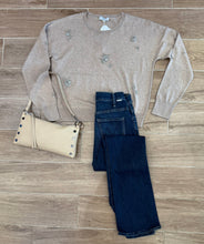 Load image into Gallery viewer, J Society - Brooch Crew - Cappuccino