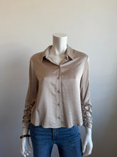 Load image into Gallery viewer, Drew - Adelynn Top - Pewter