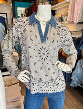 Load image into Gallery viewer, J Society - Denim Collar Bandana Top - Heather Grey