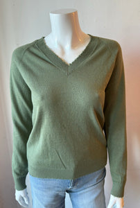 Minnie Rose - Distressed V-Neck Sweater - Garden