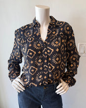 Load image into Gallery viewer, Maison Hotel - Louis Button Down - Black