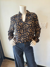 Load image into Gallery viewer, Maison Hotel - Louis Button Down - Black