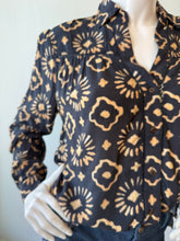 Load image into Gallery viewer, Maison Hotel - Louis Button Down - Black