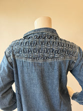 Load image into Gallery viewer, Maison Hotel - Kumud Button Down - Denim
