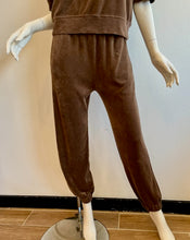 Load image into Gallery viewer, Velvet - Essie Sweatpants - Chocolate