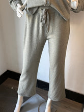 Load image into Gallery viewer, Bobi - Comfort Waist Crop Flare - Army
