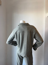 Load image into Gallery viewer, Bobi - Cropped L/S Button Up - Army