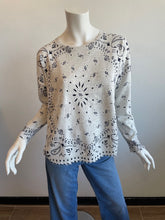 Load image into Gallery viewer, J Society - Bandana Distressed Crew - Cloud