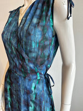 Load image into Gallery viewer, Lola &amp; Sophie - X-Ray Printed Wrap Maxi - Navy