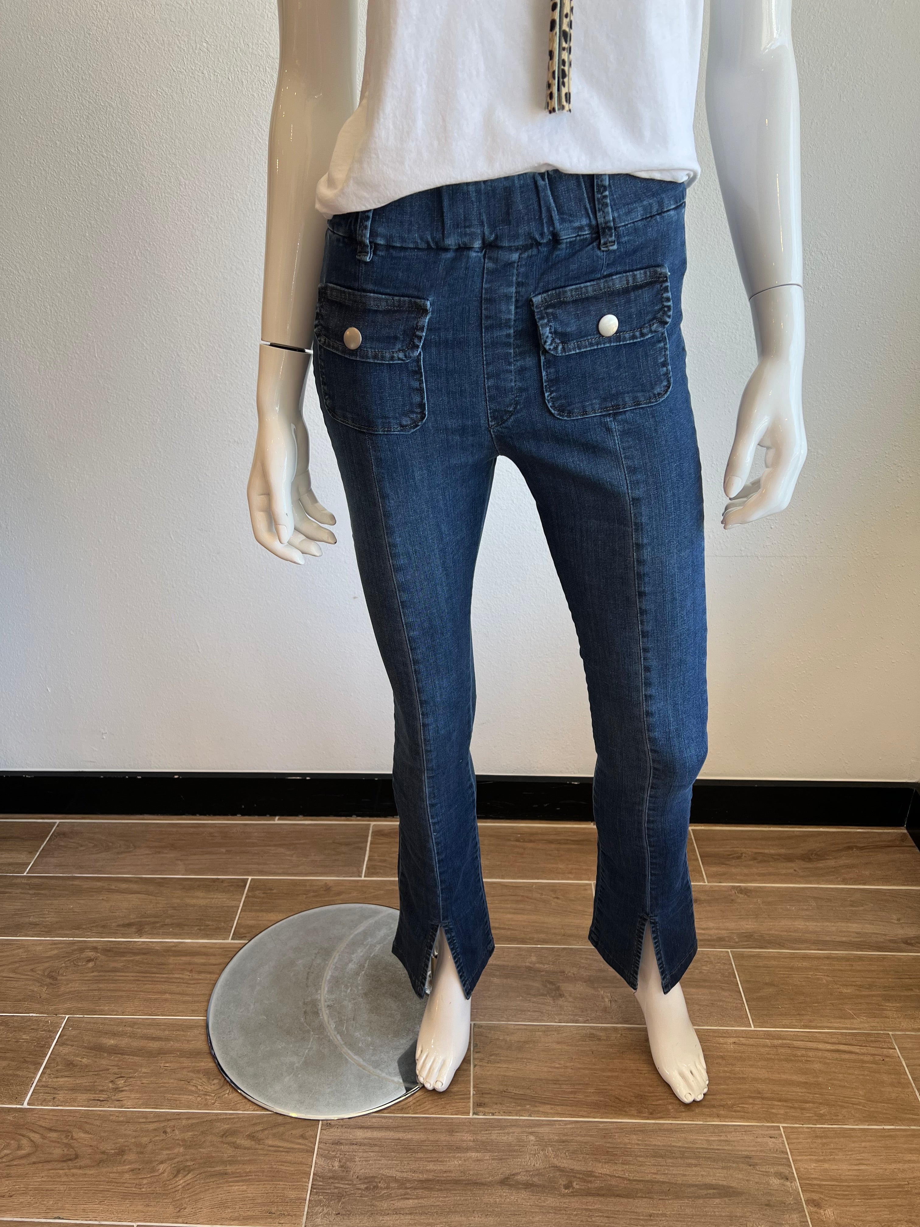 Size 25 – CAMI Size 25 – CAMI