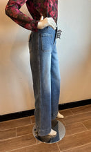 Load image into Gallery viewer, Bayeas- Patch Pocket High Rise Jean- Medium Blue