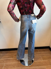 Load image into Gallery viewer, Bayeas- Patch Pocket High Rise Jean- Medium Blue