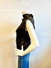 Load image into Gallery viewer, Lola &amp; Sophie- Winter Rose Funnel Neck Top- Chocolate