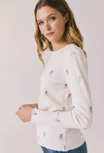 Load image into Gallery viewer, Chaser - All Over Skiers - Cream