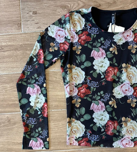 Viereck- Mesh House- Milford