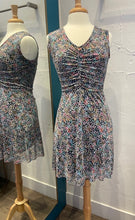 Load image into Gallery viewer, Viereck - Mesh Butler - Magnolia (Olive Multi)
