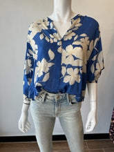 Load image into Gallery viewer, Velvet - Destina Button Up Blouse - Cobalt